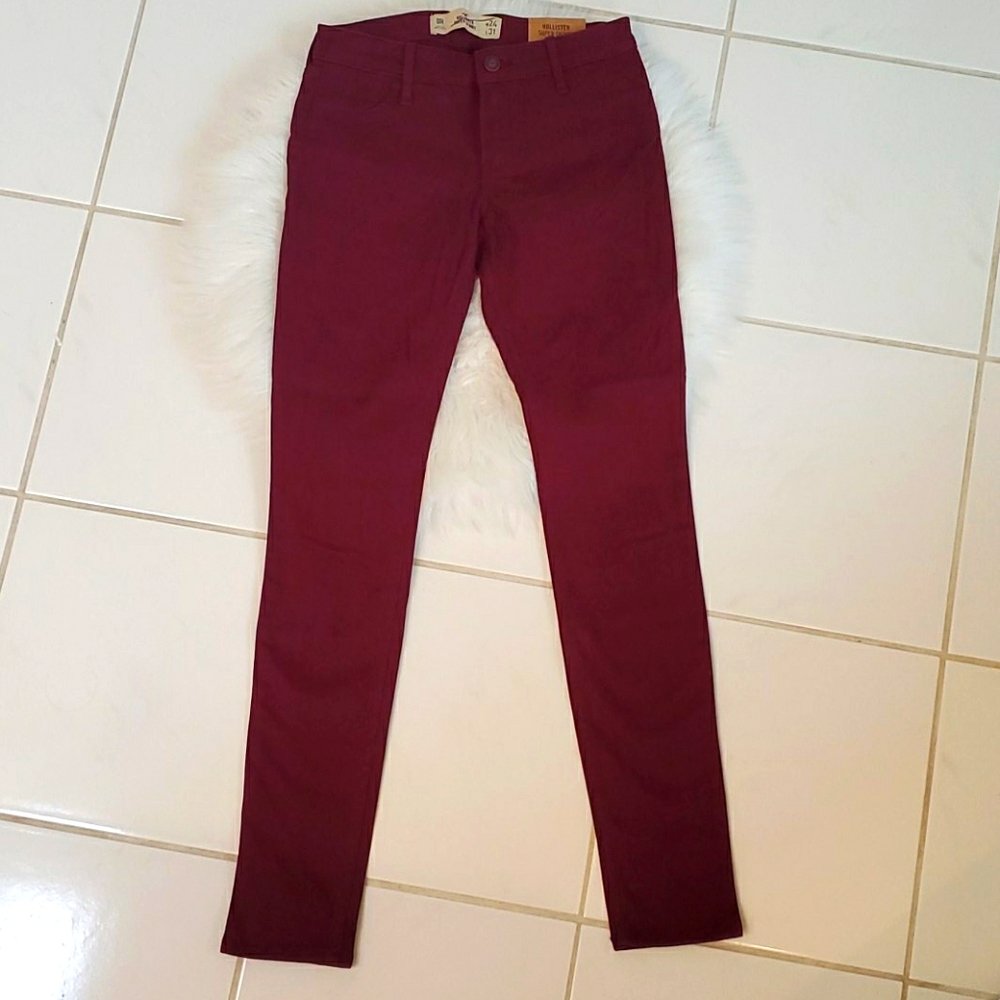 NWT Super Skinny Hollister Red Jeans Size 24